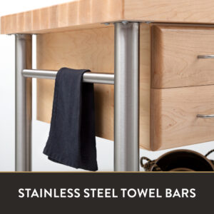 Maple Cucina Magnifico with stainless steel towel bars